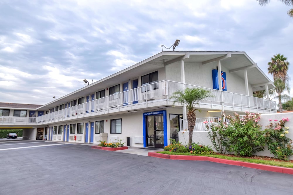Motel6 El Monte, CA - Los Angeles 44/59
