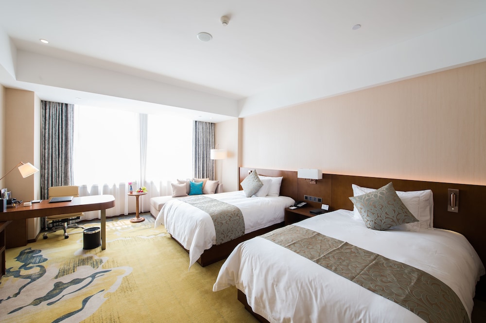 Huayou New Century Grand Hotel 11/50