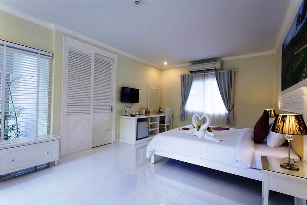 Amarin Resort Chiang Rai 11/72
