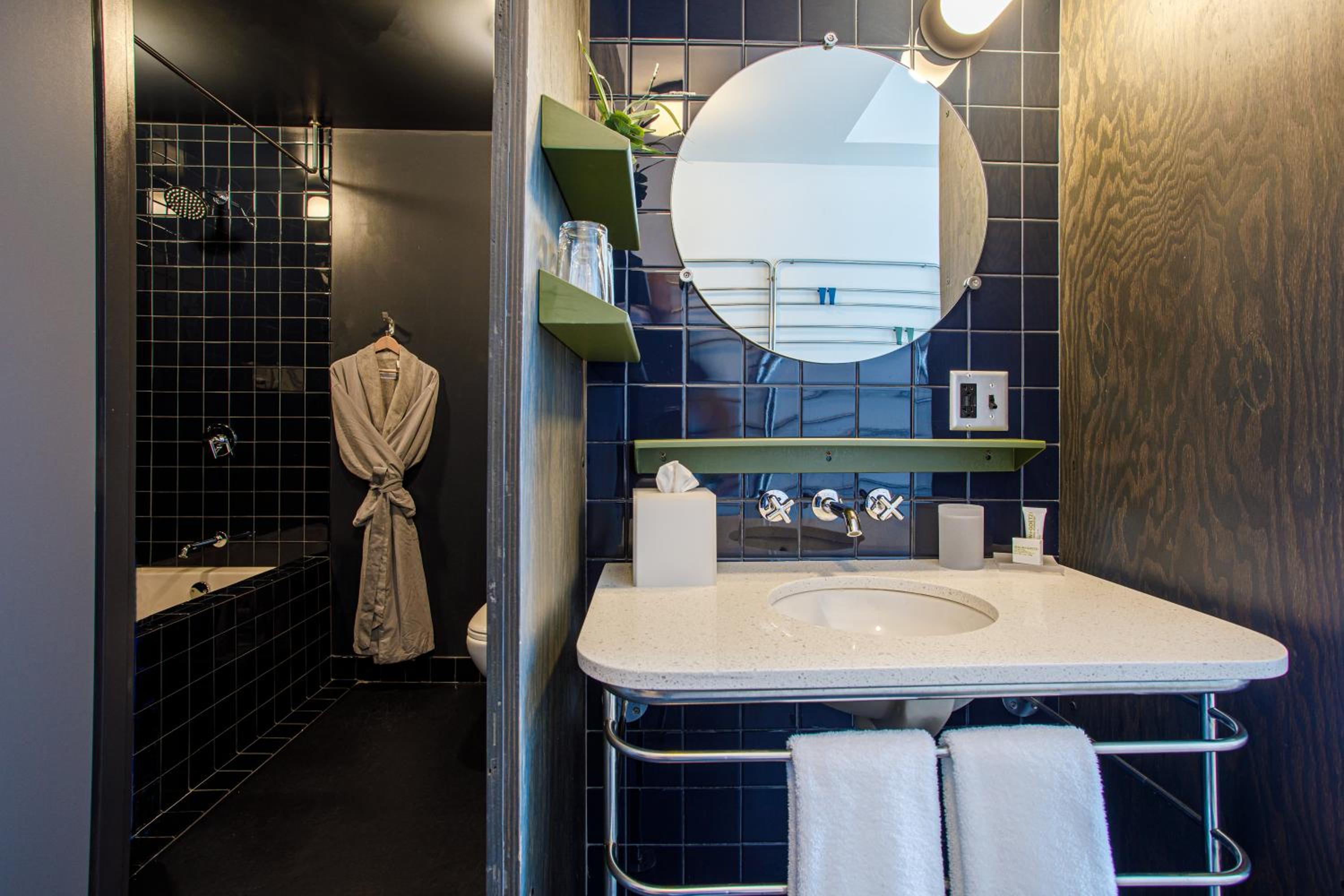 Medium، The Emily Hotel 5/7