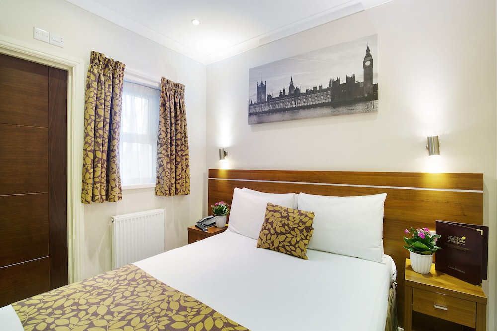 Queens Park Hotel 31/60