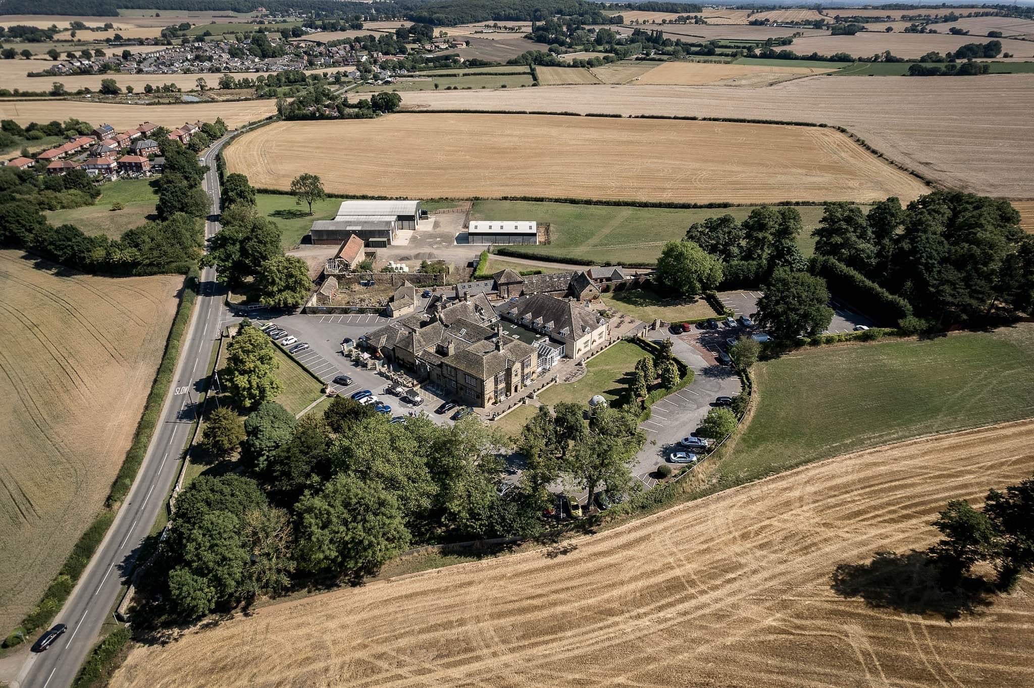 Rogerthorpe Manor Hotel 19/22