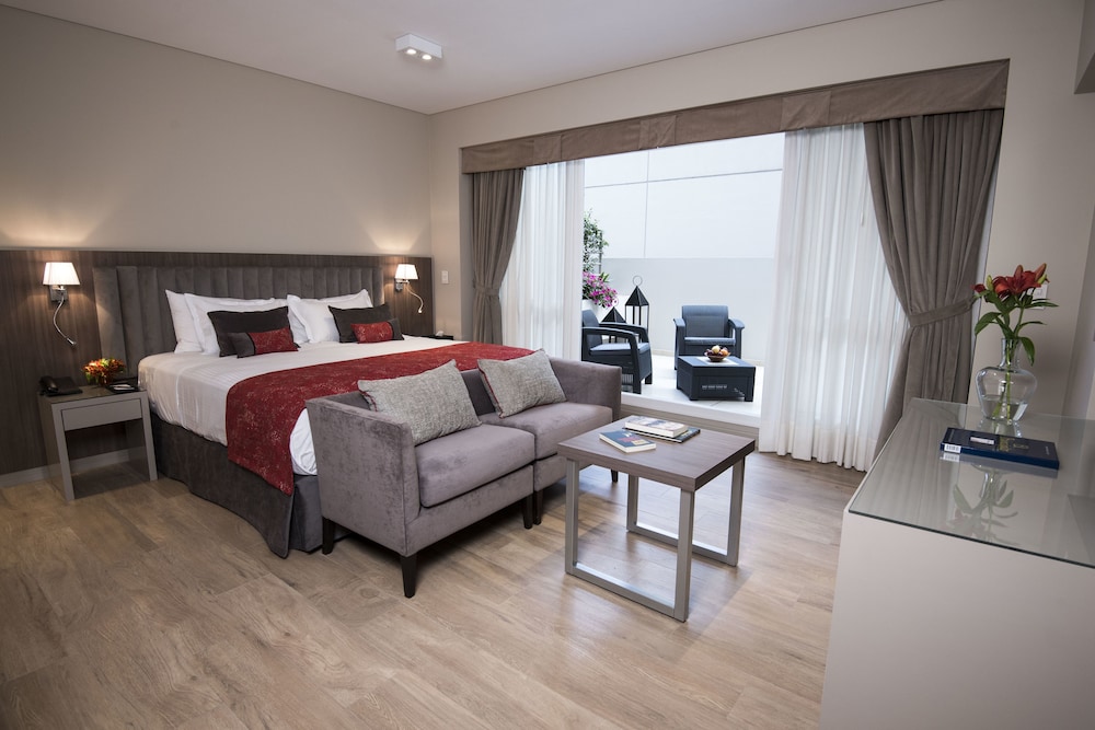Arc Arenales Studios Suites 16/37