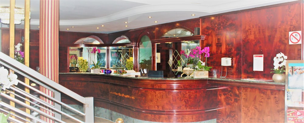 Leipziger Hotel 7/50