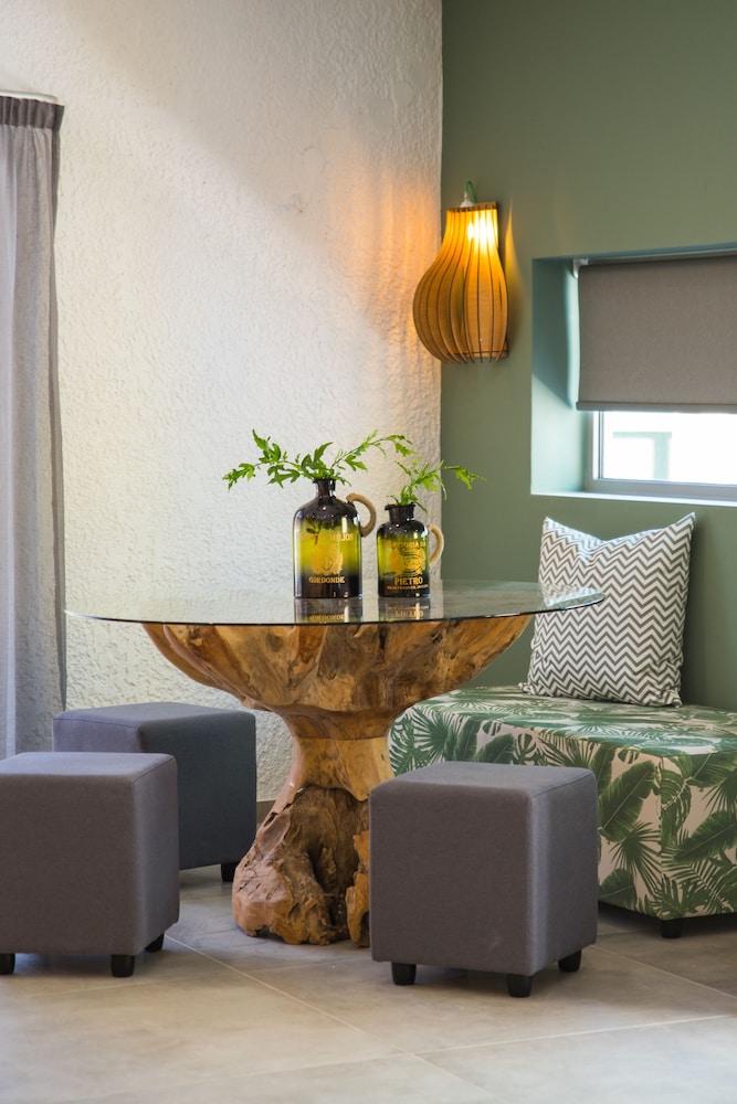 Sunshine Boutique Hotel 30/50