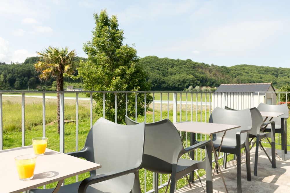 Hotel the Originals Le Mont Saint Michel Sud Les Quatre Salines 31/52