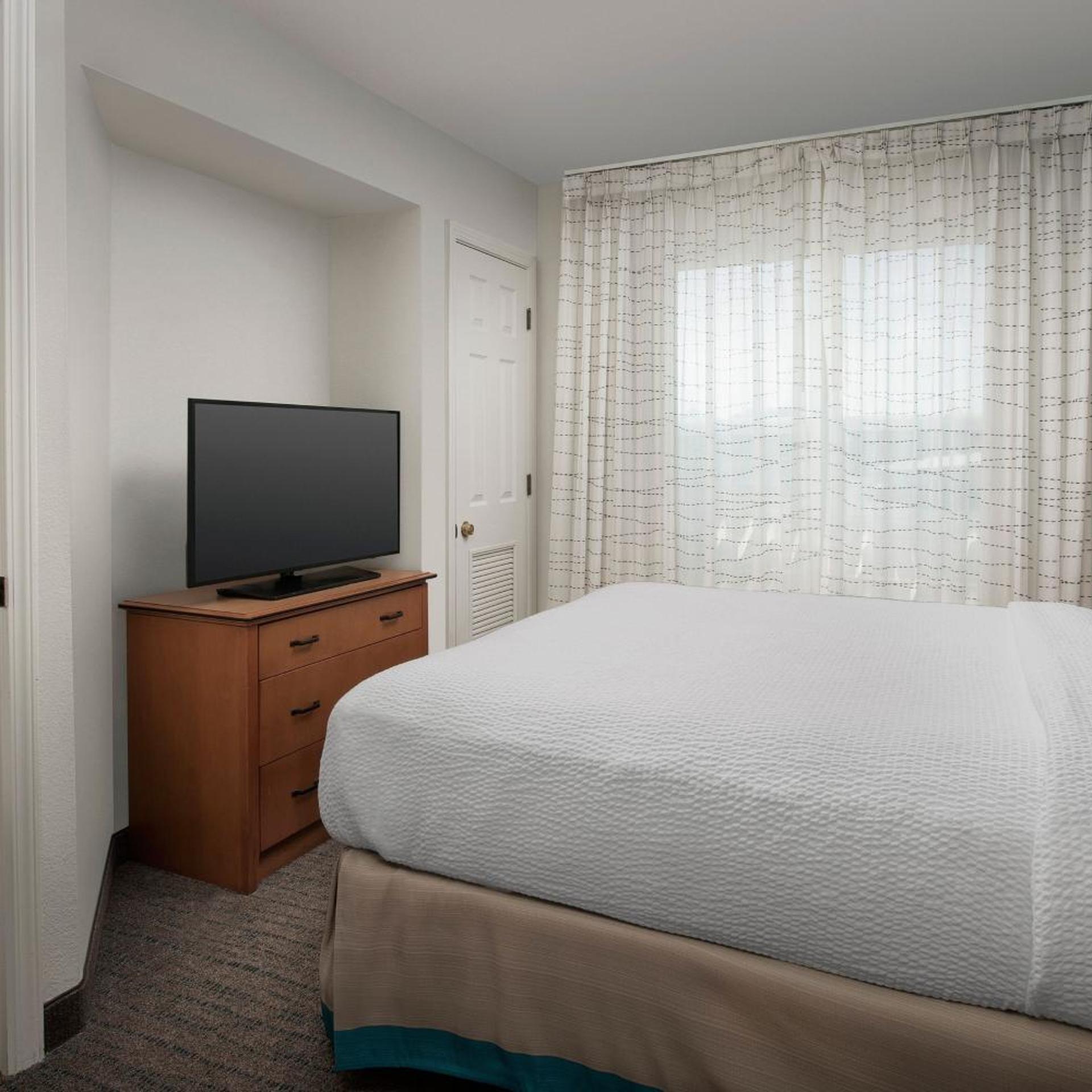 1 Bedroom, Suite, Queen Bed
