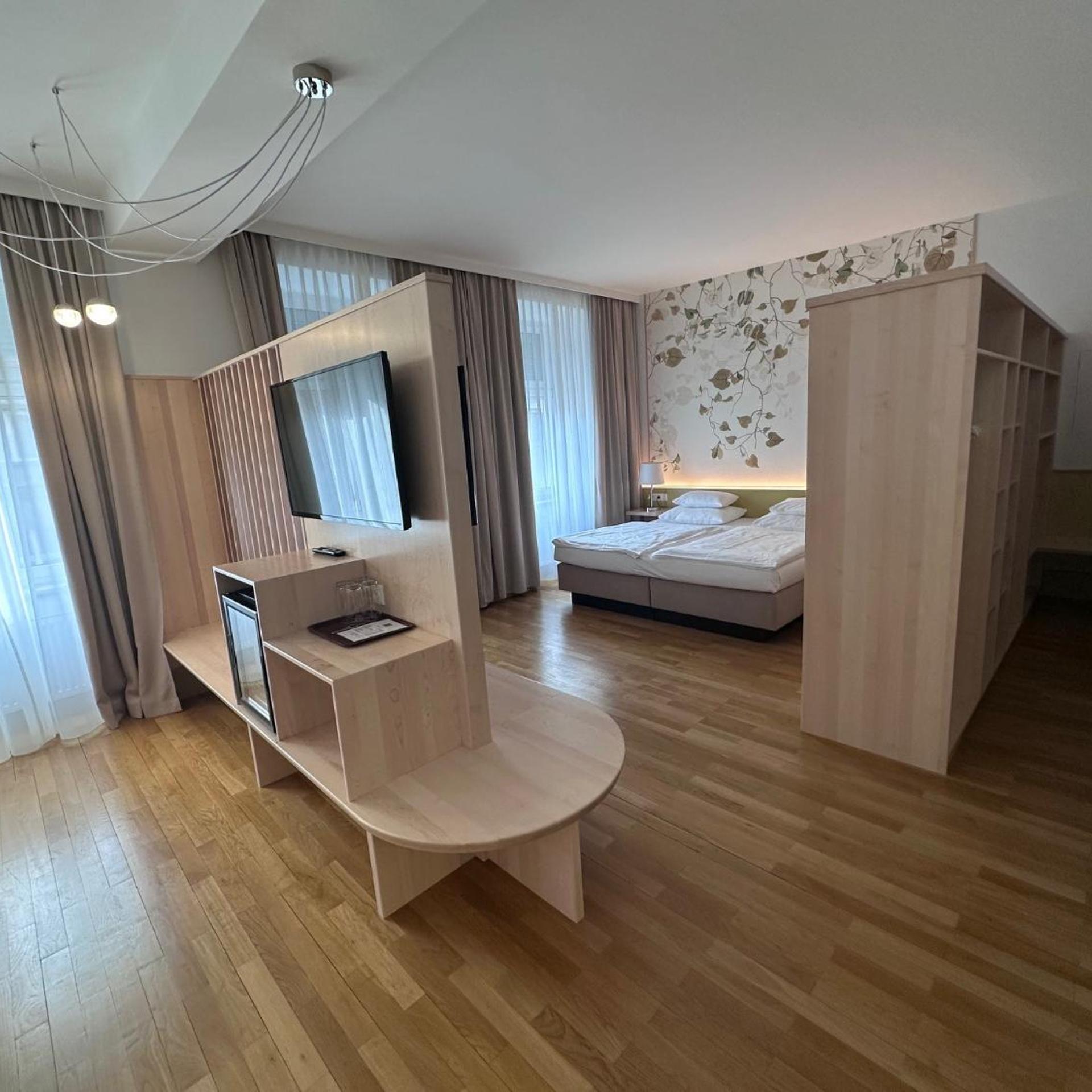 Family, Single Bed, Hotel Caroline 5/7