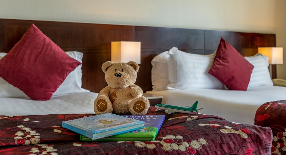 Carlton Hotel Dublin Airport 24/69