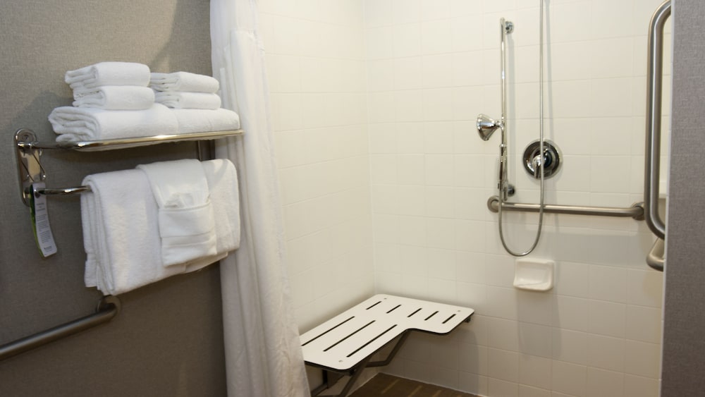 Holiday Inn Express Hotel Suites Cheney University Area 18/58