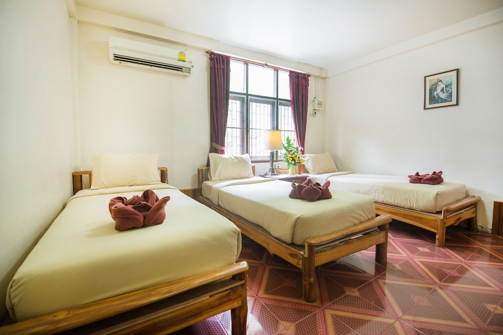 Pongphen Guesthouse 38/72