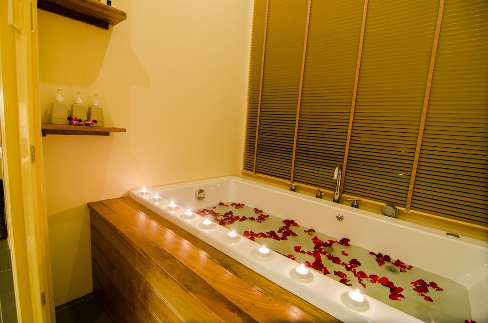 Koh Yao Yai Hillside Resort 50/50