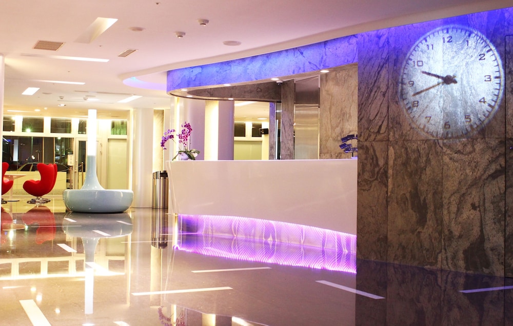 Hotel Hi Xinmin 11/67