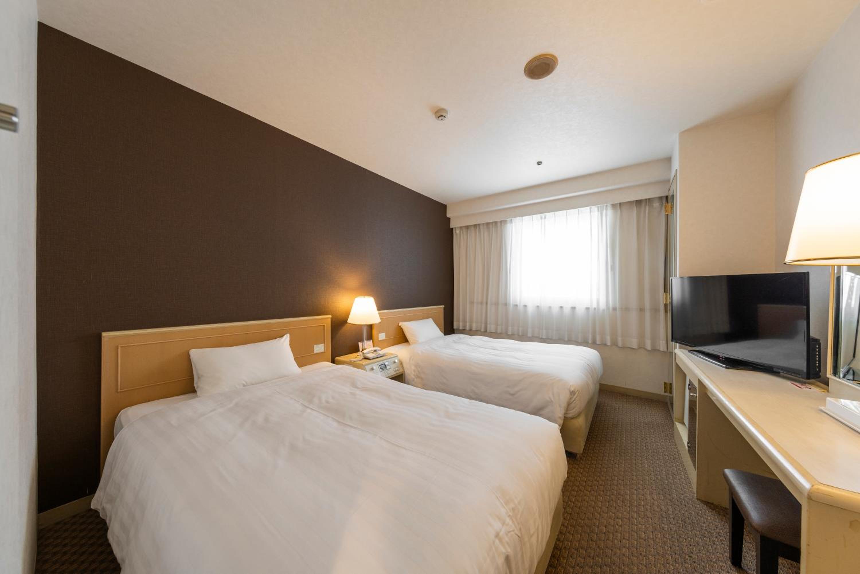 Semi Room, 2 Semi Double Beds, Smoking