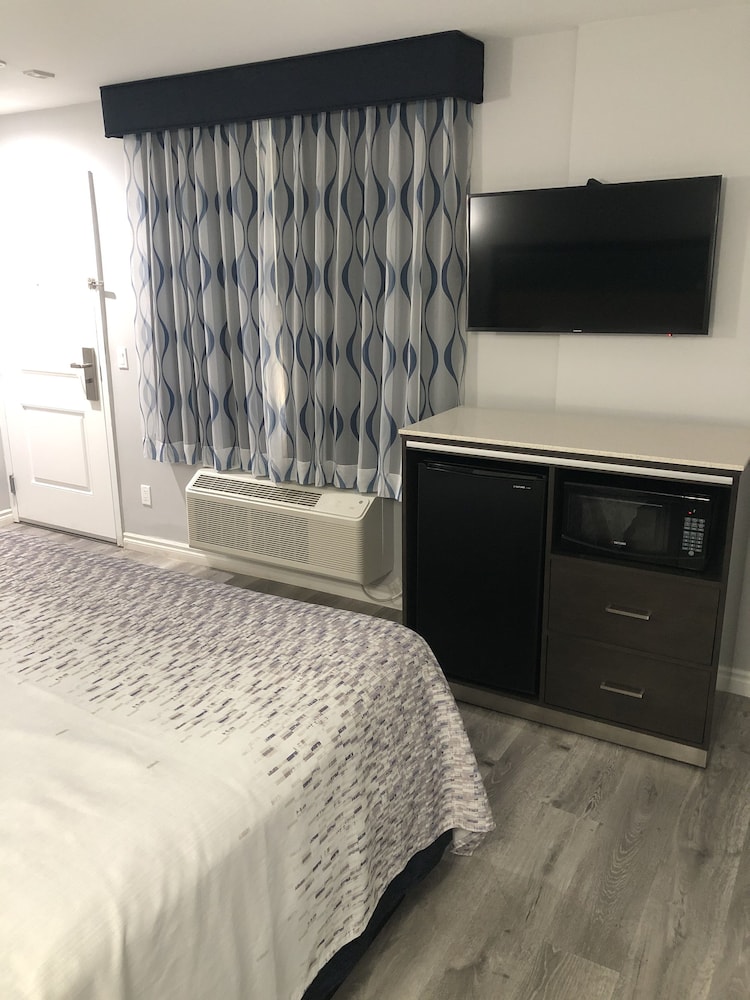 Travelodge Inn Suites By Wyndham West Covina 17/36