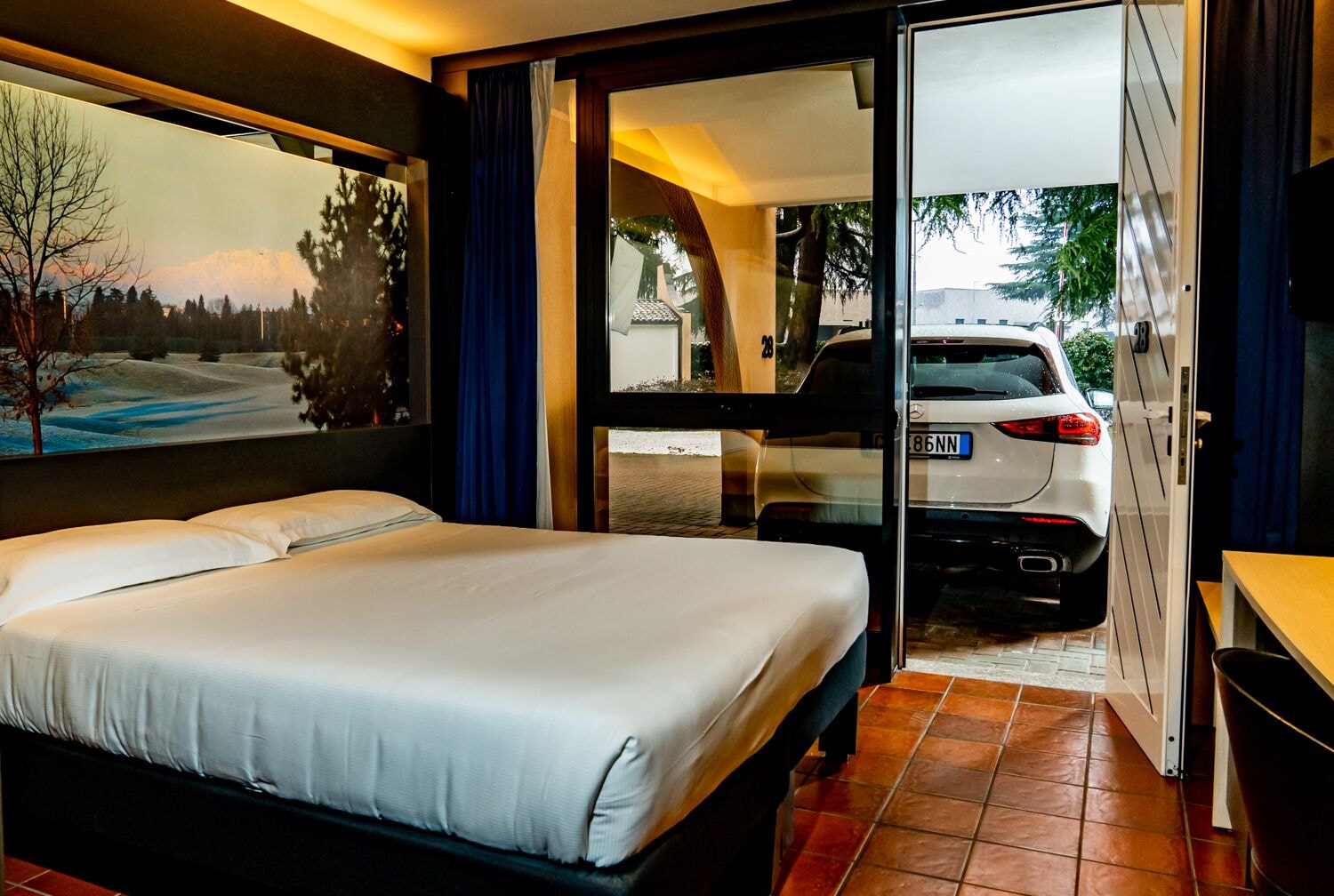 STANDARD, SINGLE, DOUBLE BED, GARDEN VIEW