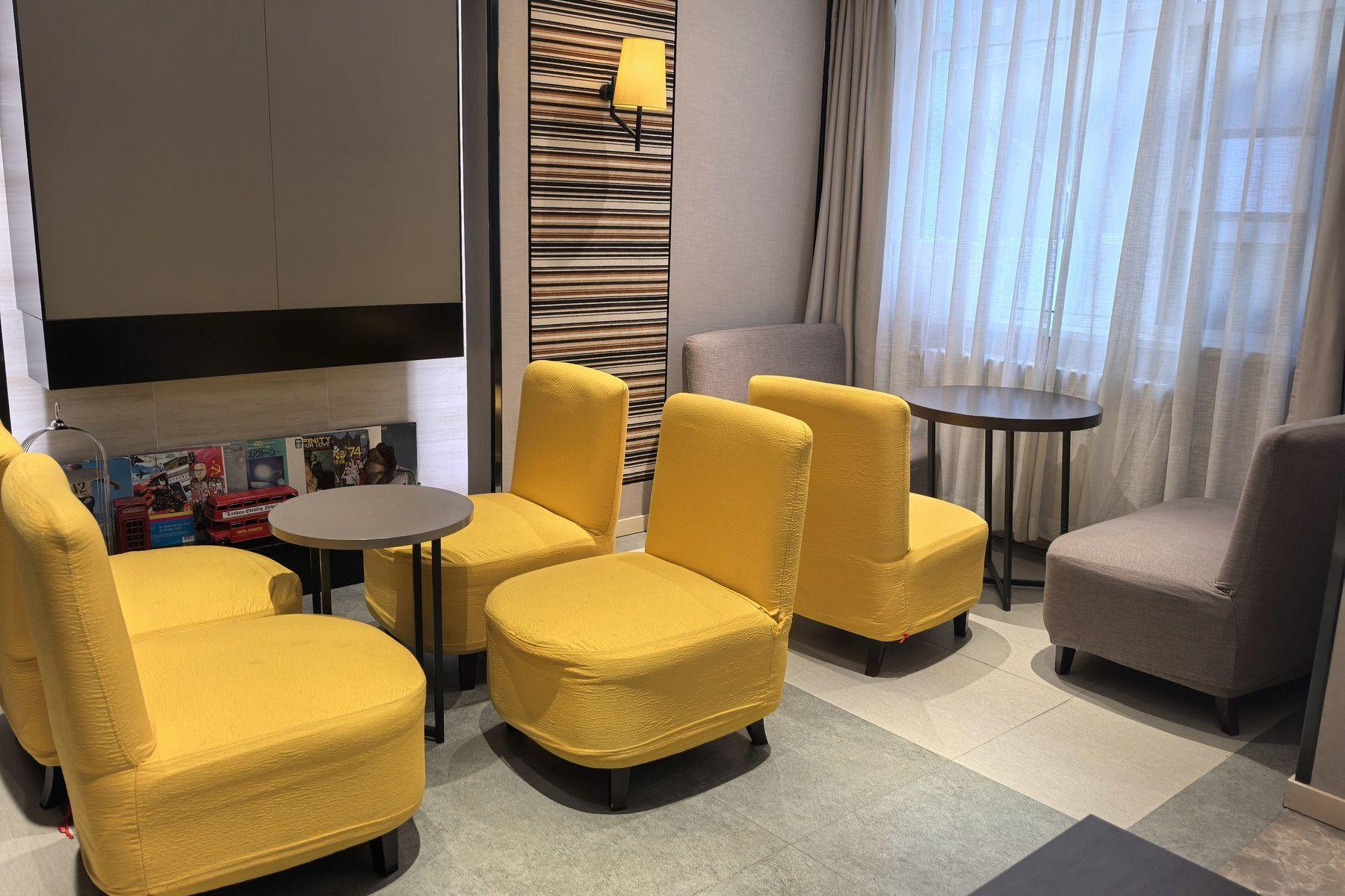 Homeinn Plus (Beijing Zhongguancun Wudaokou) 23/42
