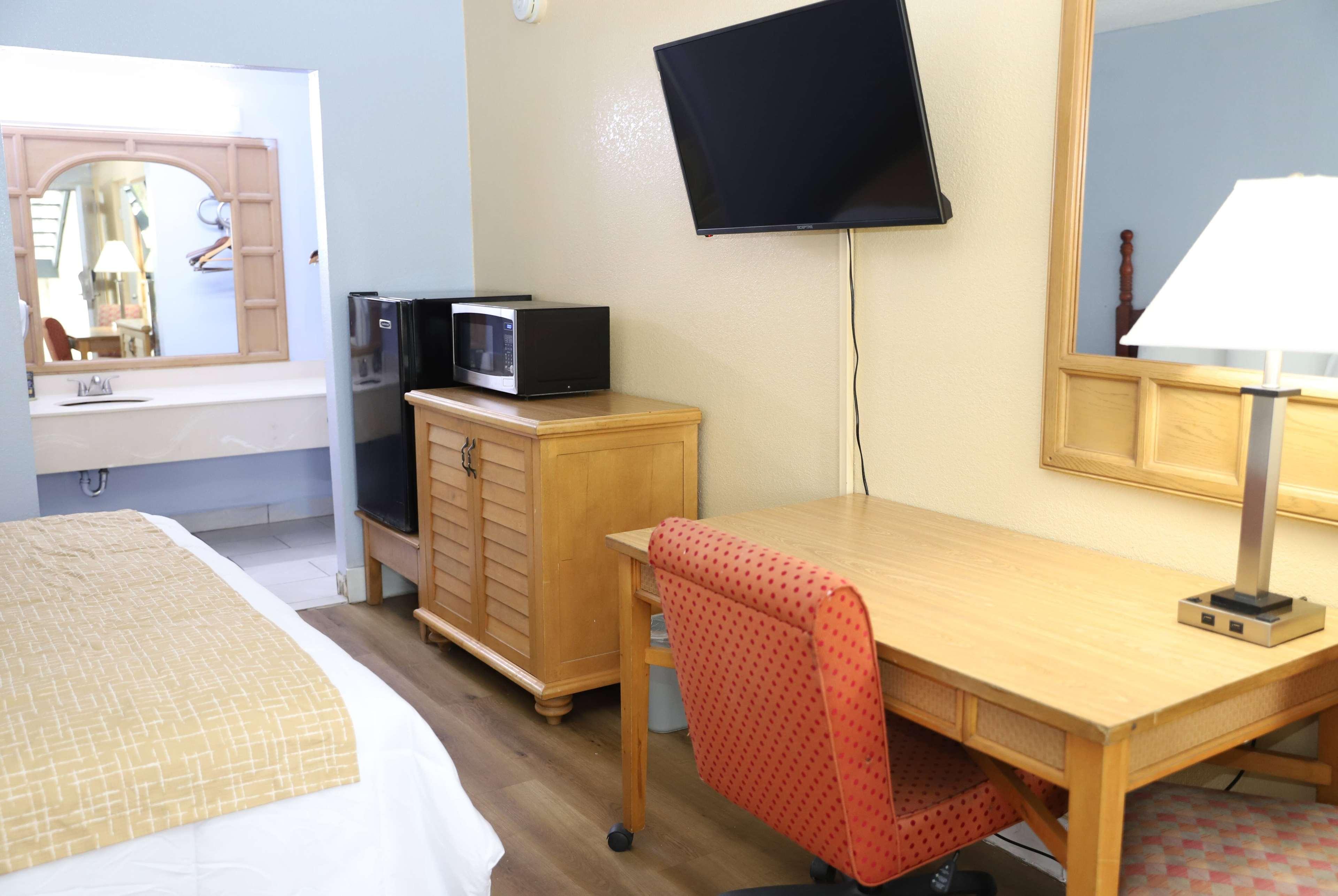 Super 8 By Wyndham Florence Sc I 95 North Hwy 76 21/21