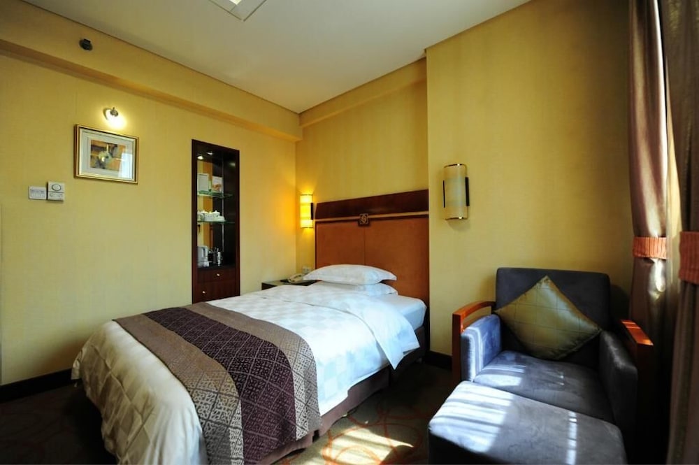 Beijing Guangxi Hotel 16/50