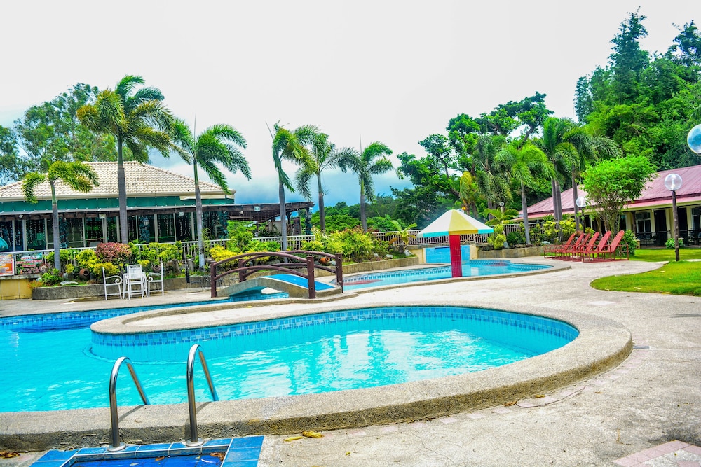 Rio Grande Laoag Resort Hotel 31/47