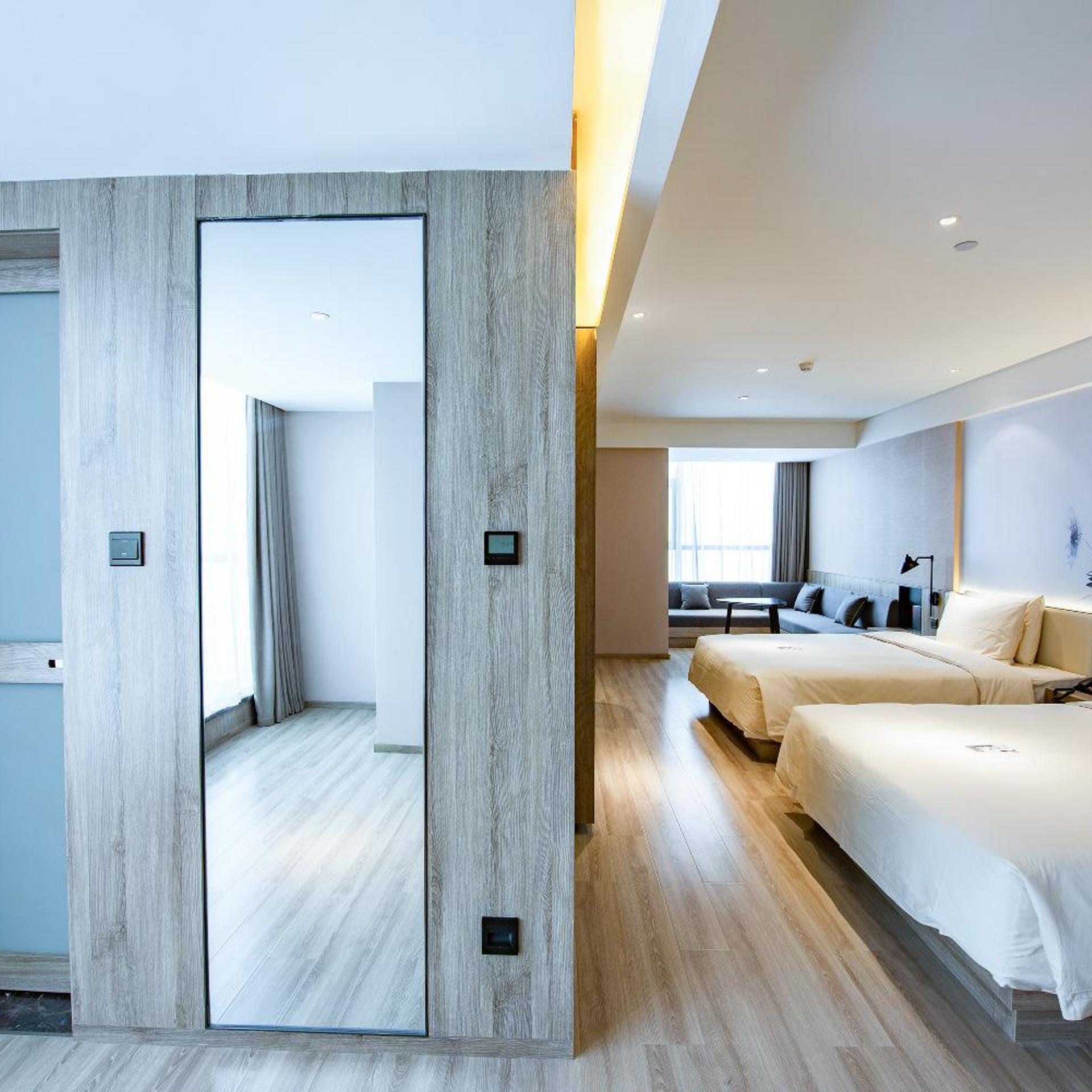 Atour Hotel (Xi an North High-speed Railway Station) 31/43