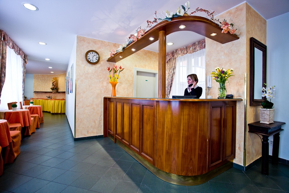 Melantrich Sivek Hotels 5/46