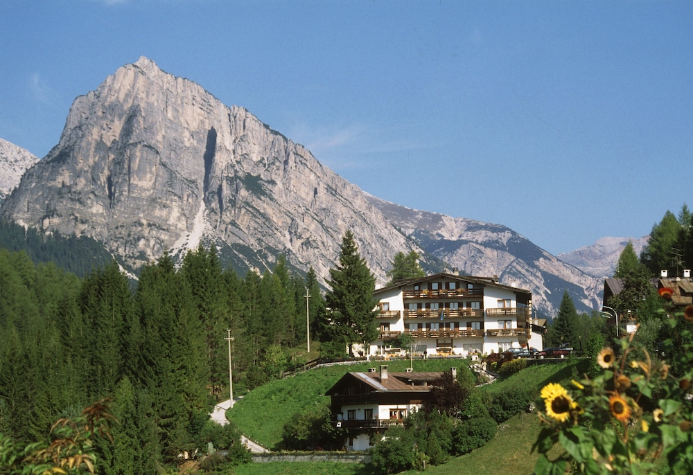 Nord Hotel 7/48