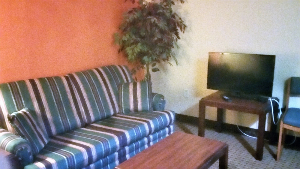 Best Value Inn & Suites Parry Sound 14/17