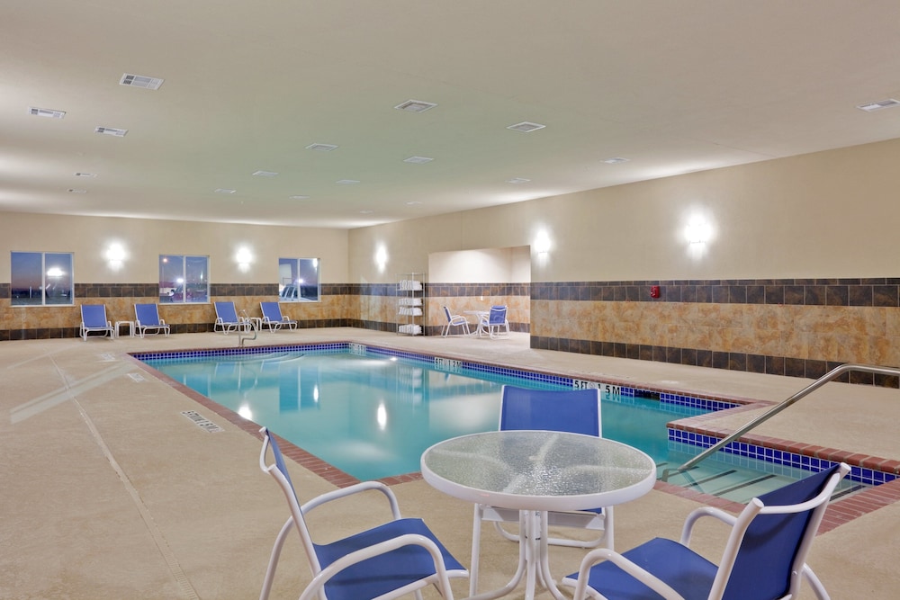 Holiday Inn Express Hotel Suites Dumas 48/72