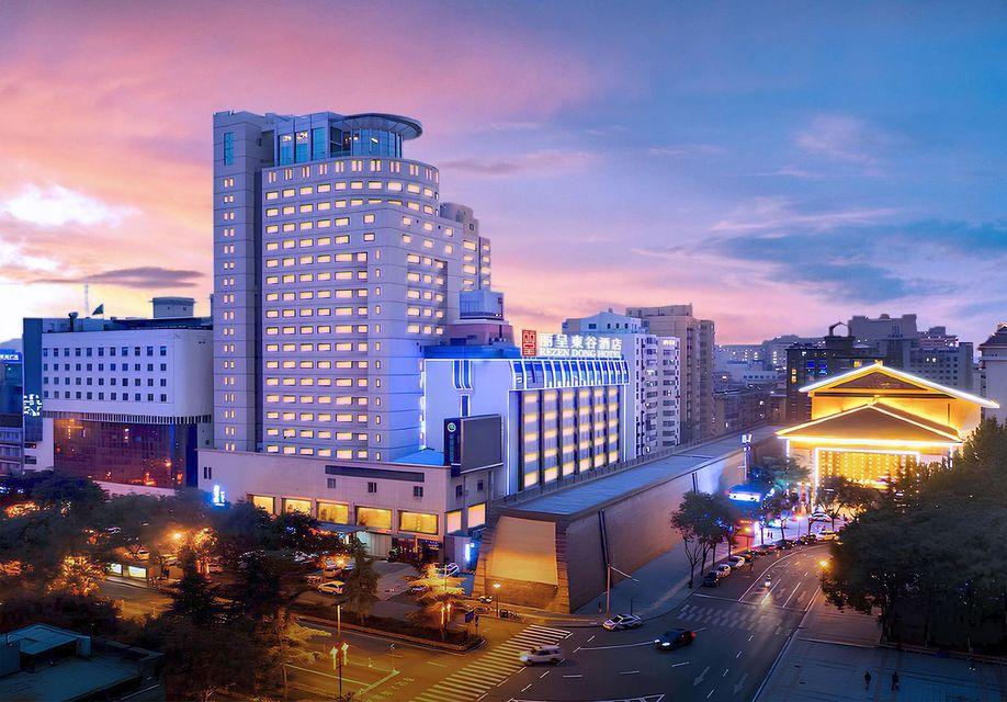 Rezen Dong Hotel (Xi'an Bell Tower Provincial Government Store) 5/33