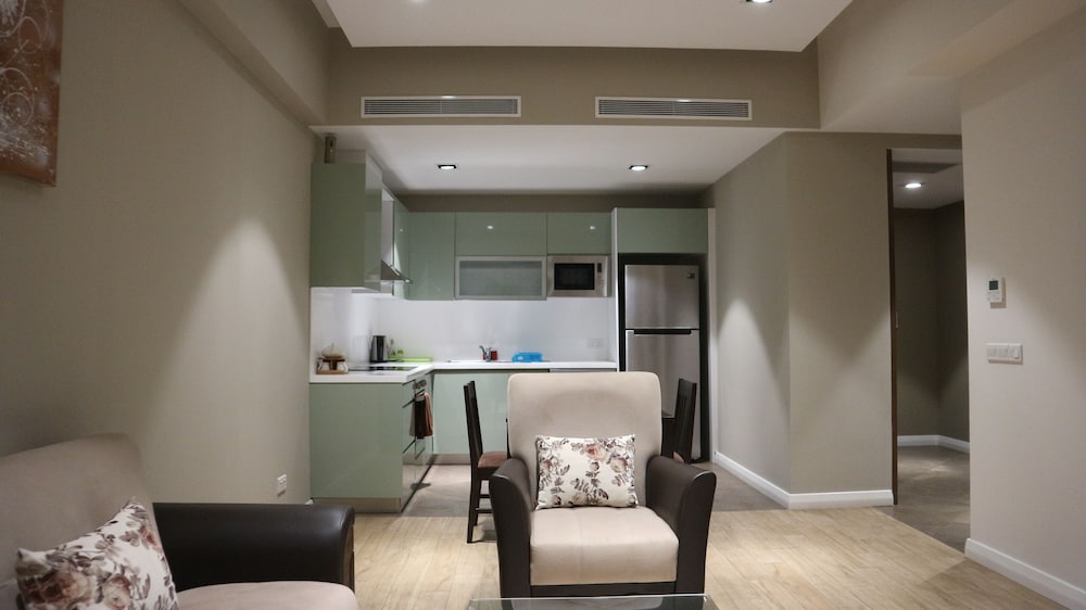 Accra Luxury Apartments Cantonments (Ex A-Lux Apartments) 9/80