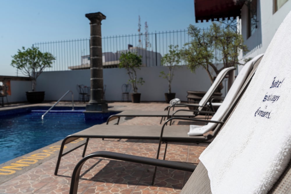Hotel Santiago de Compostela 37/66