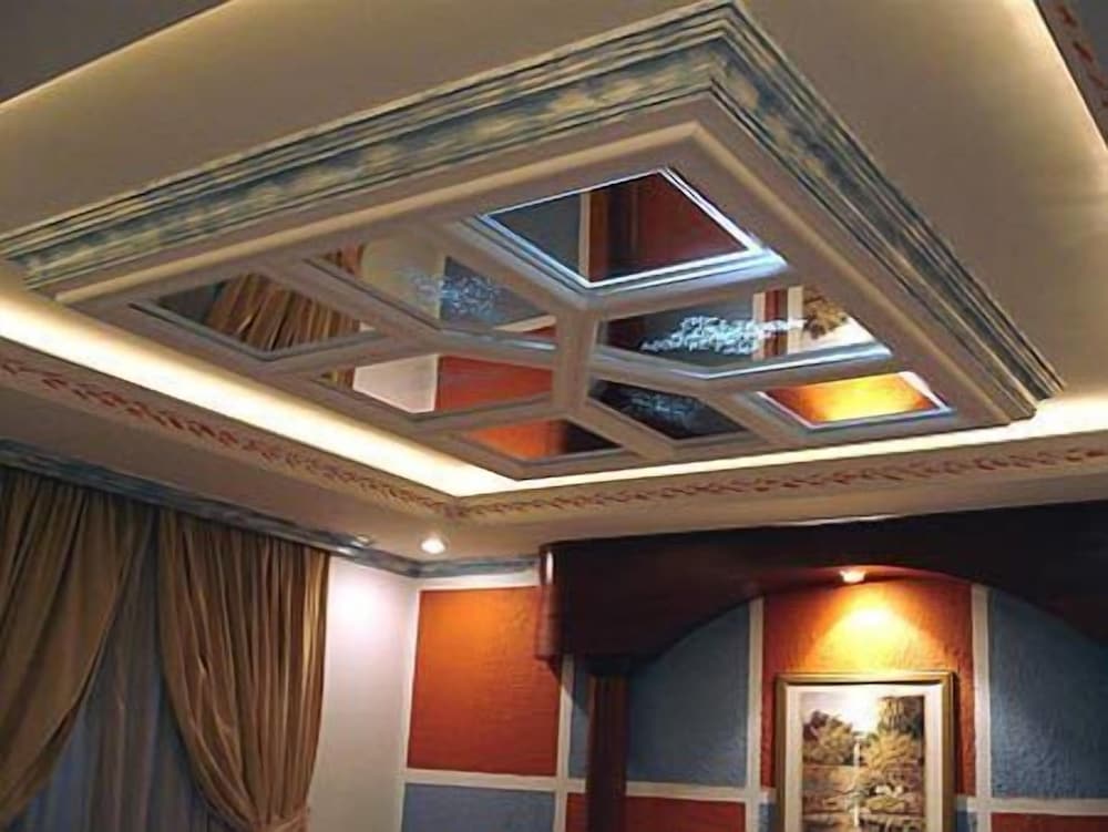 North Palace Hotel 1/37