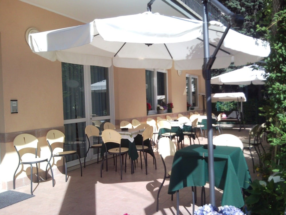 Hotel Trinidad 36/48