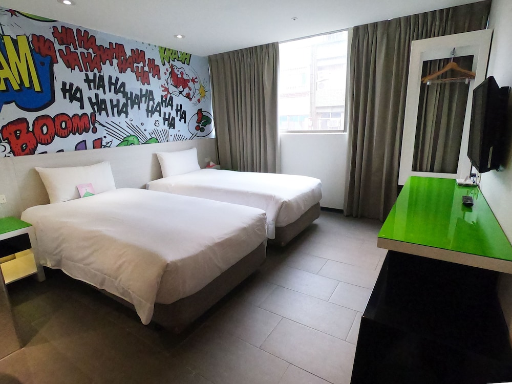 Wholesome Hotel 17/50