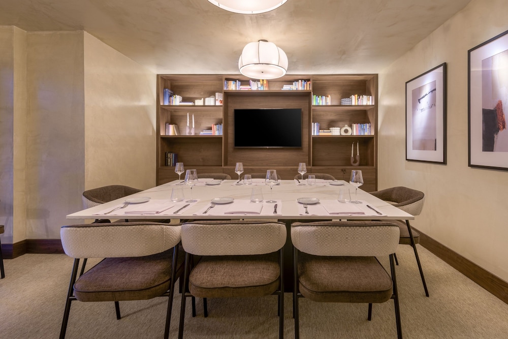 The Westin Madrid Cuzco 58/65