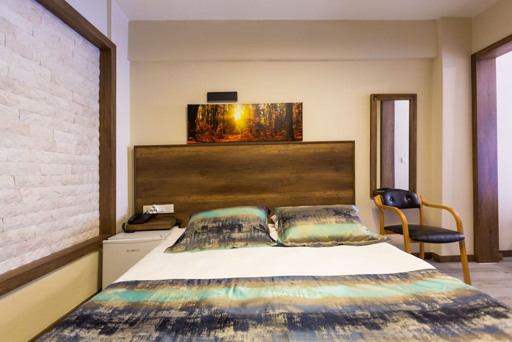 Old Town Boutique Hotel 7/50