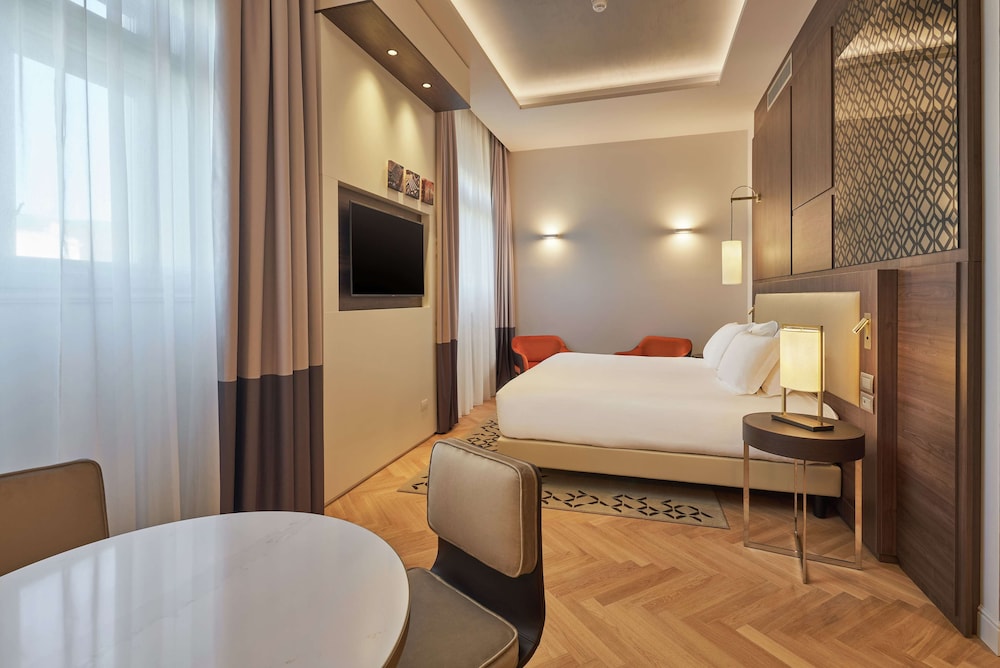 Doubletree By Hilton Trieste 37/87