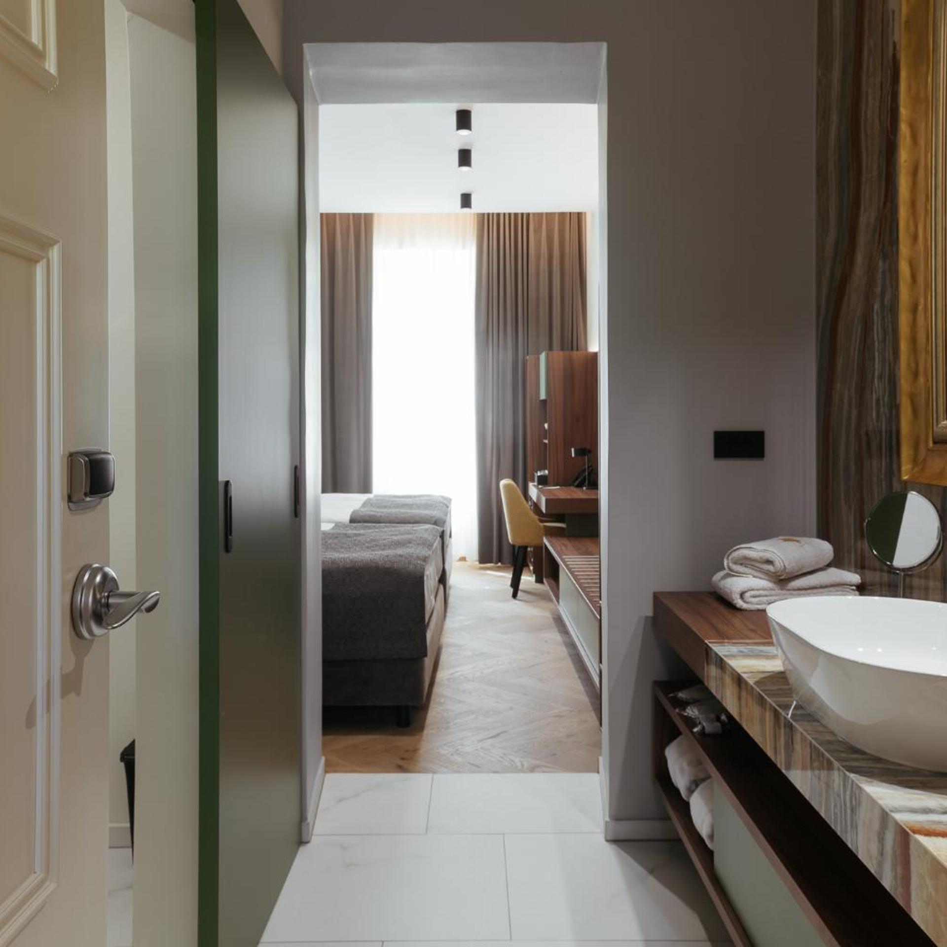 Superior, Twin Beds, HOTEL PARK - TERME DOBRNA 3/7
