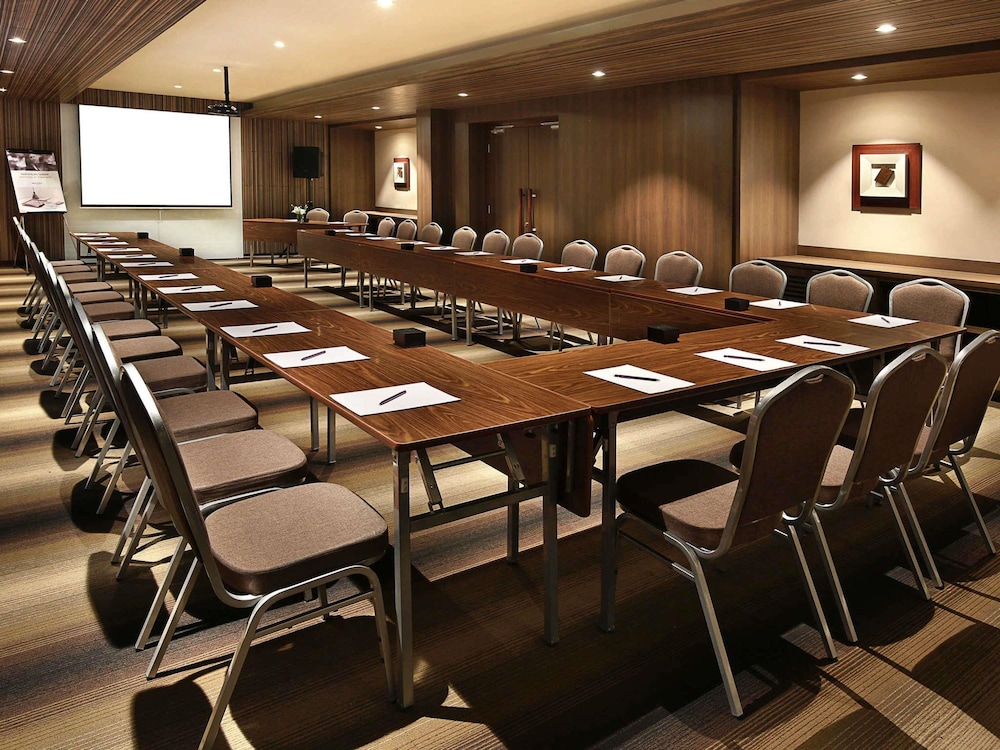 MERCURE BALI LEGIAN 63/75