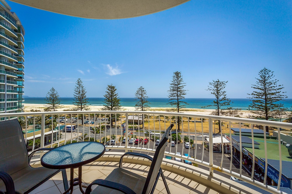 Kirra Beach Apartments 45/78