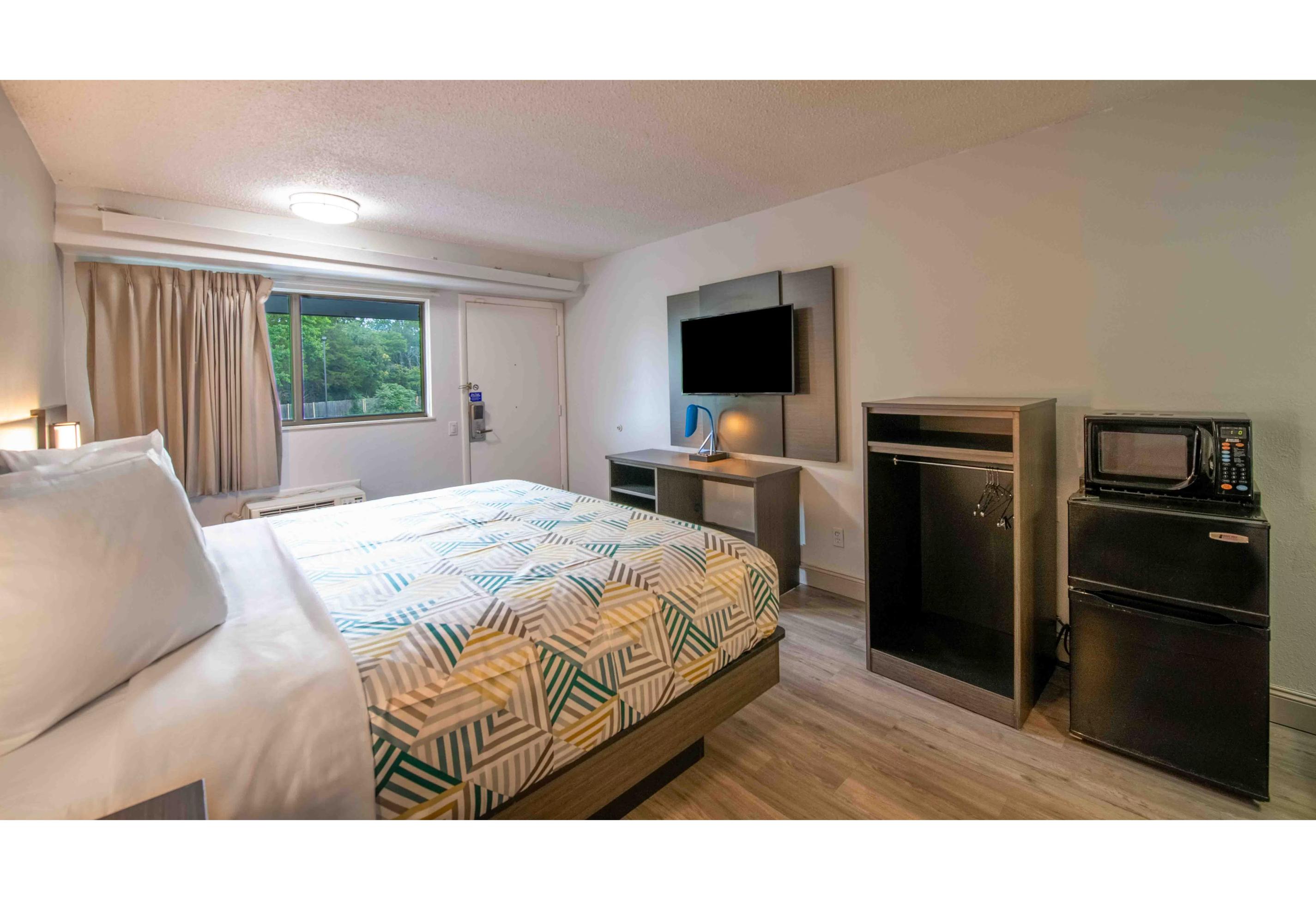 غرفة بسرير كينج، Motel6 Charlotte, NC - Coliseum 2/5