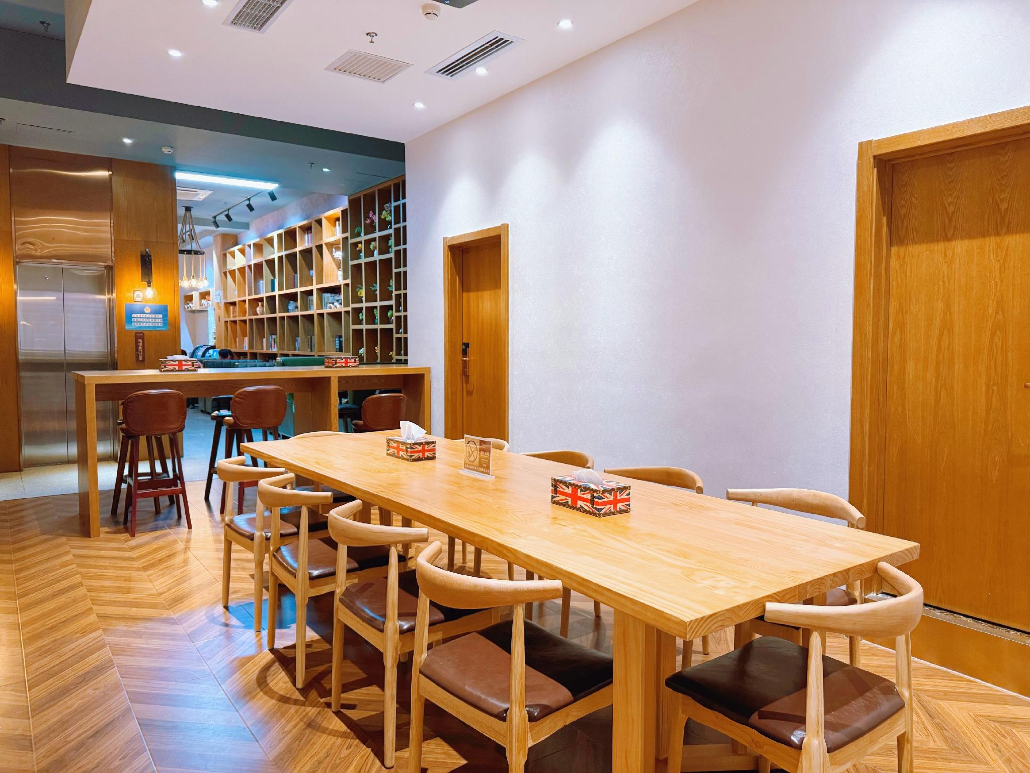 James Joyce Coffetel (Beijing South Railway Station Guanganmen South Street Branch) 35/41