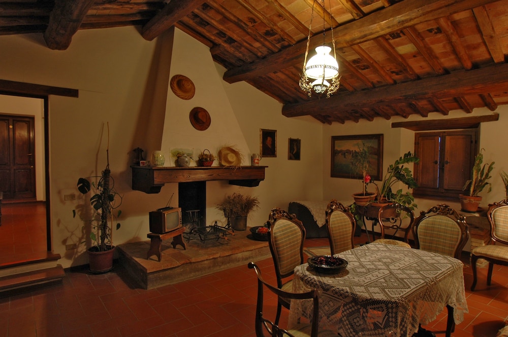 Albergo Il Colombaio 12/24