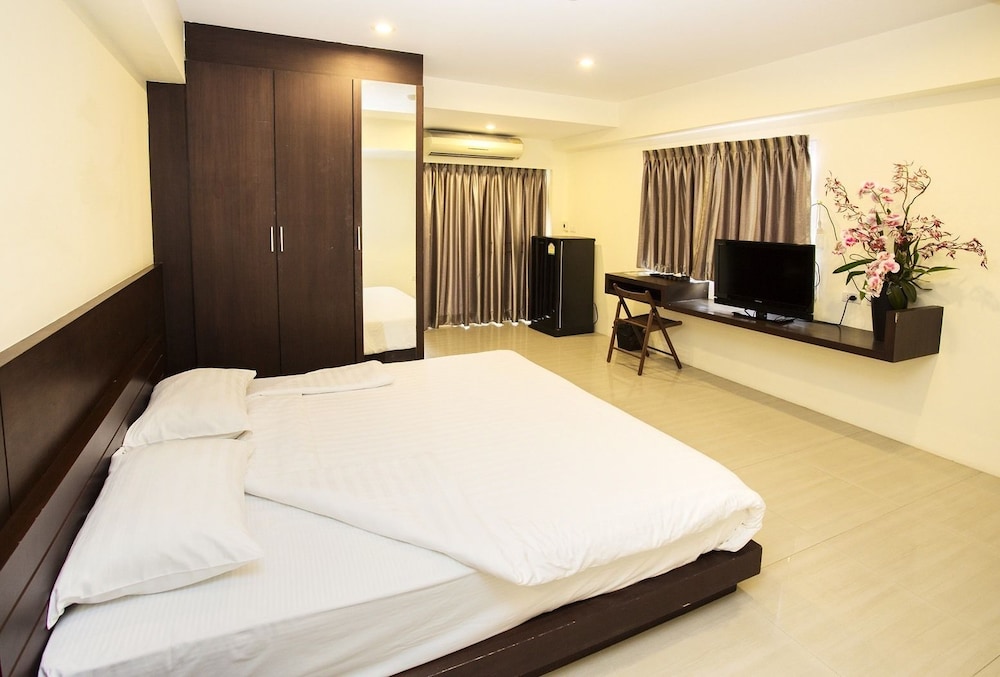 The Loft Resort Bangkok 25/44