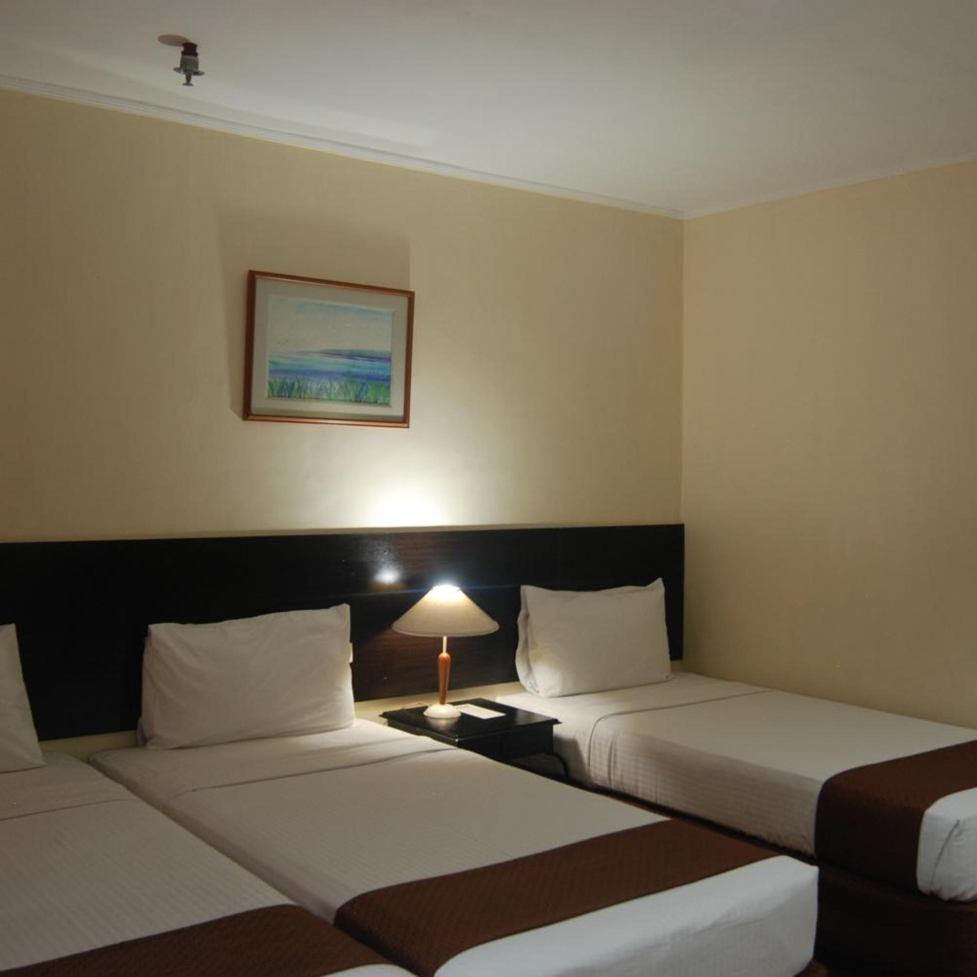 غرفة ثلاثية، Golden Peak Hotel and Suites powered by Cocotel 2/10