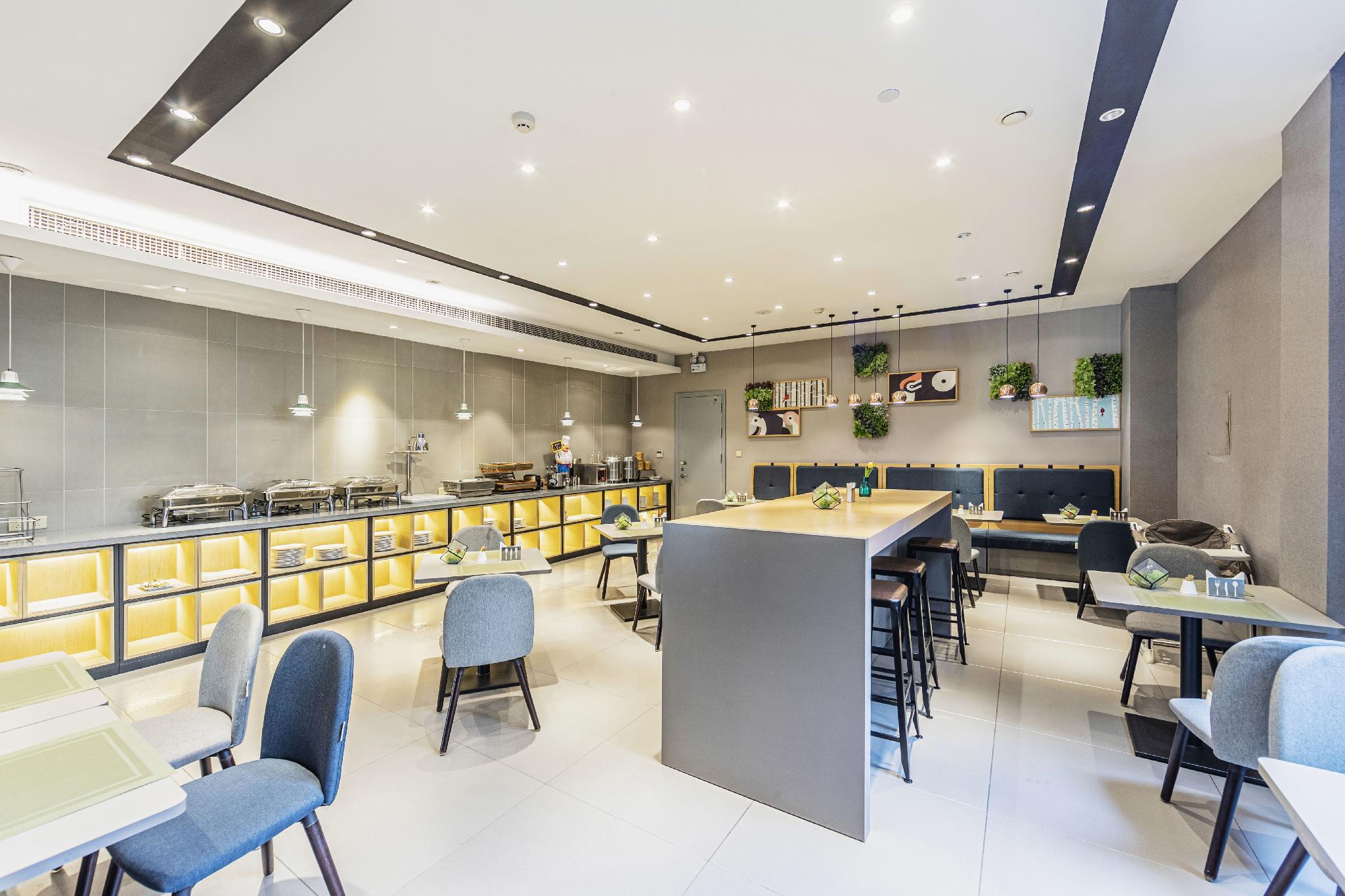 HomeInn Selected (Binzhou Boxing Administration Center) 23/33