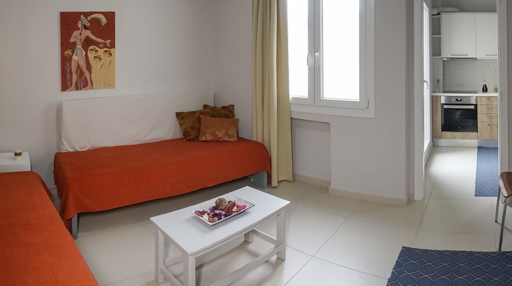 Heraklion Old Port Apartments 32/48