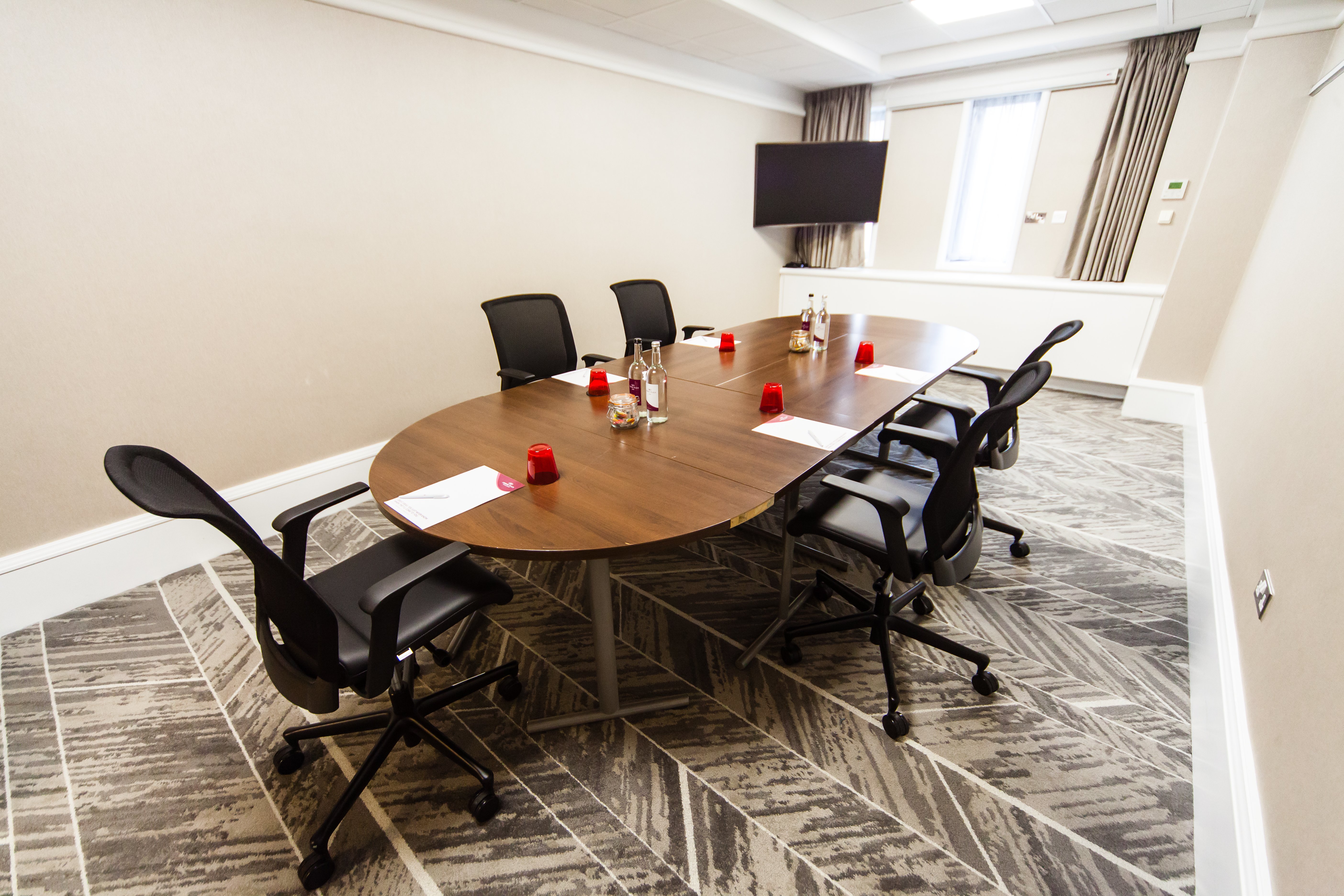 Crowne Plaza Leeds Hotel 44/50