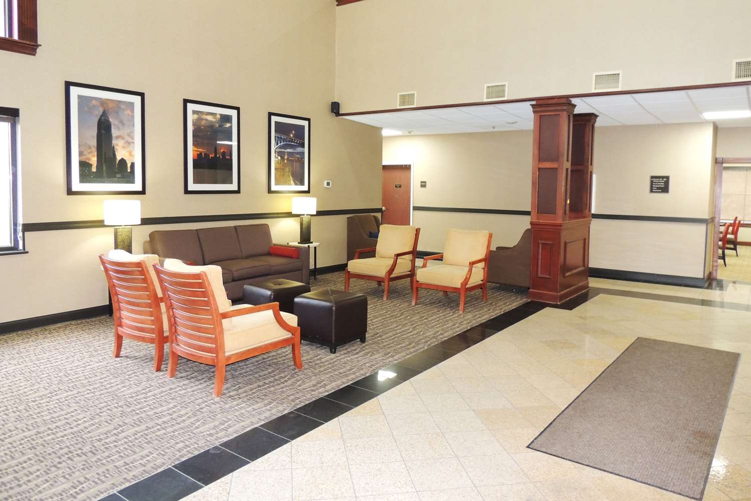 Comfort Suites Twinsburg, OH 21/27